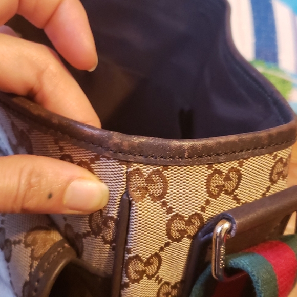 SOLD!! GUCCI 🔥 BEAUTIFUL CROSSBODY MESSENGER BAG - Picture 6 of 8